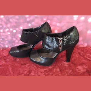 Fergalicious Harem Black Snakeskin Heels 6 1/2
